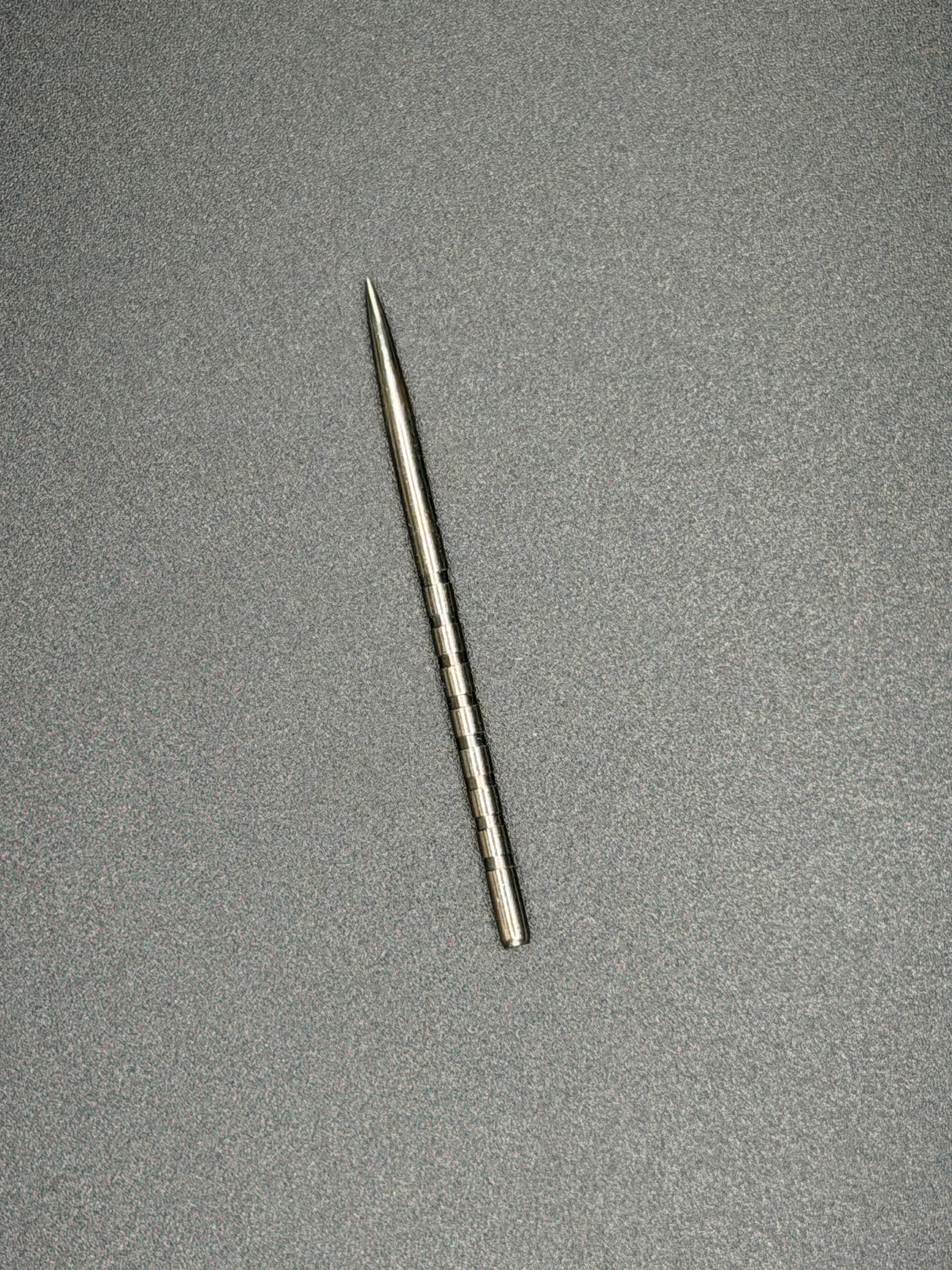 Taurus Silver finger grip 1.2 dart points 50mm 1 set