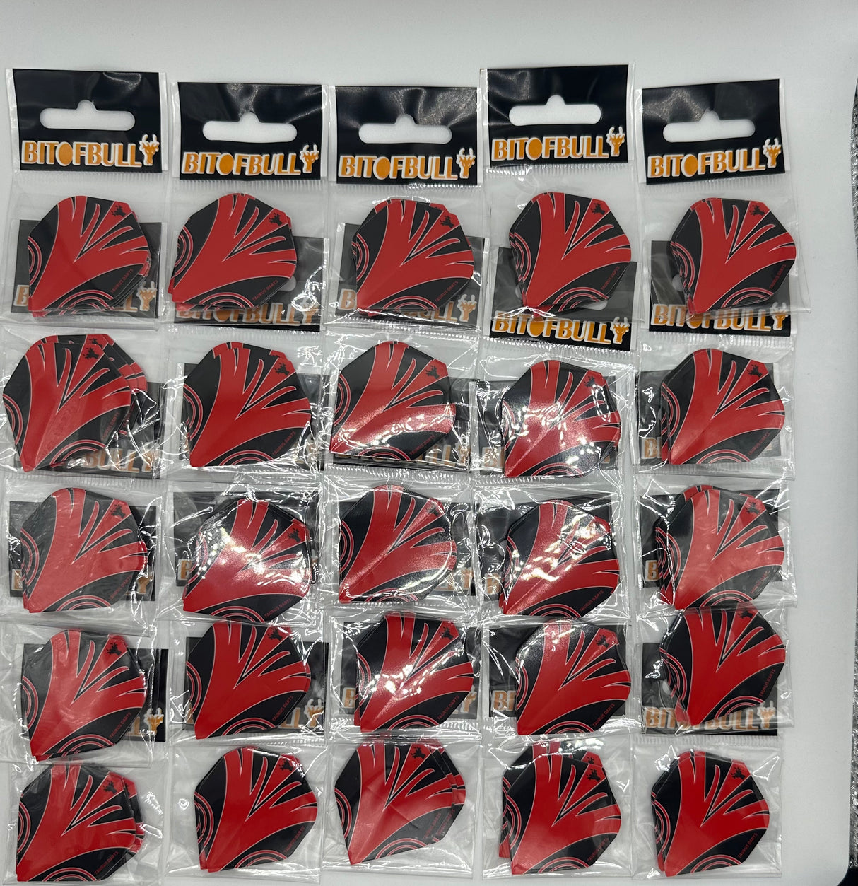 Taurus darts black and red standard shape dart flights