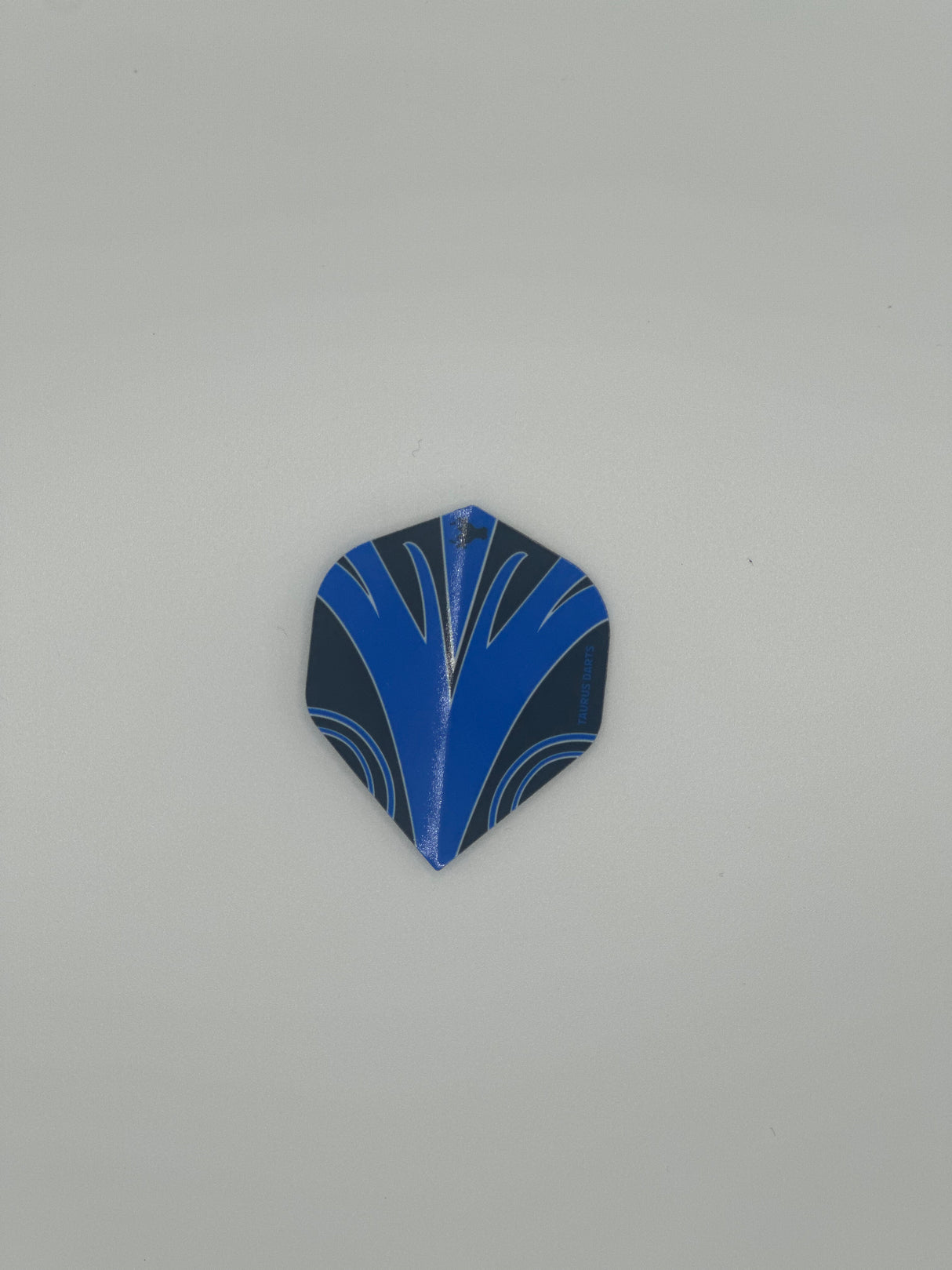 Taurus darts black and blue standard shape dart flights