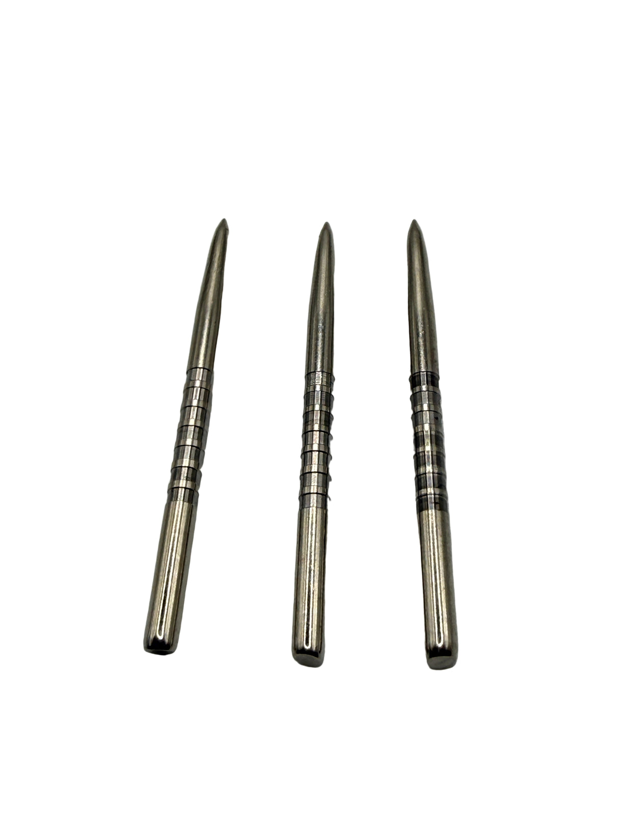 The 36mm size of the Taurus darts silver fingergrip range