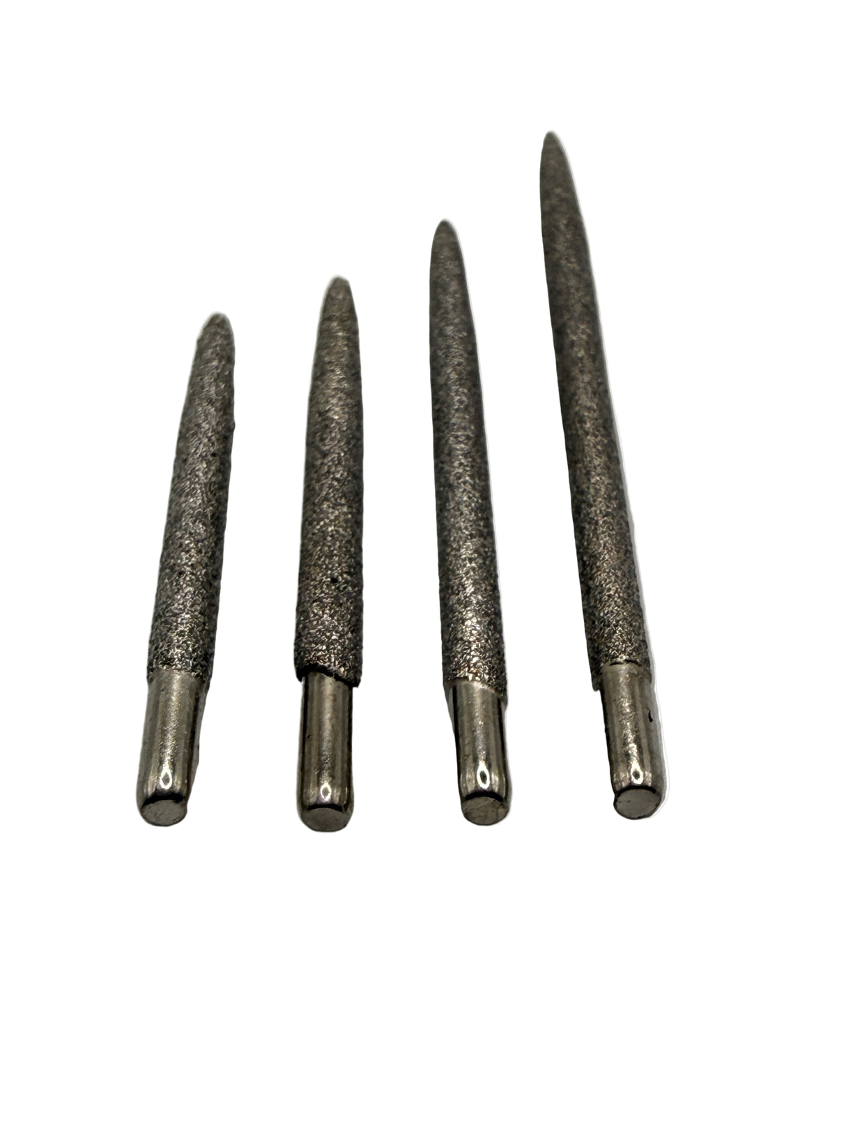 All the sizes available in the Taurus darts super grip range