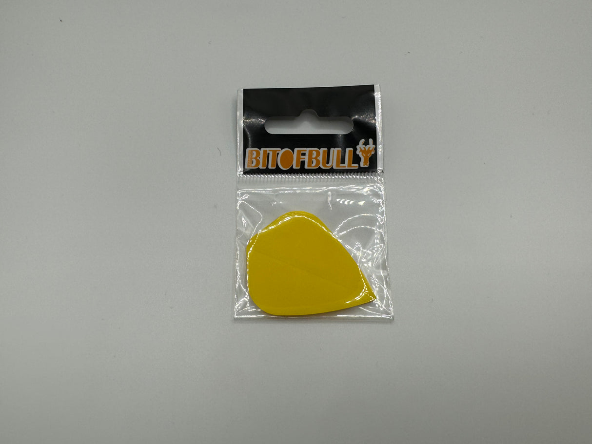 Yellow poly plain 75 micron Kite shape dart flights