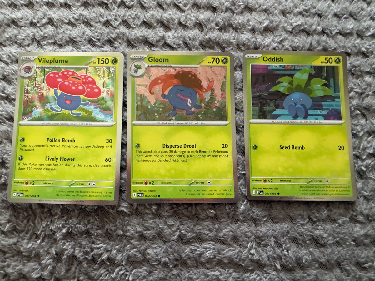 Pokemon ME Phantasmal Flames Oddish, Gloom and Vileplume (set of 3 cosmo holos)