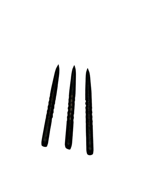 The 32mm size of the Taurus darts black finger grip range